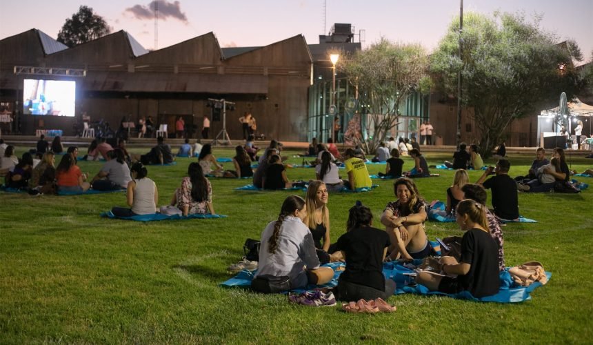 84fbbaea-5478-8f00-7109-ae726d7f3216-1