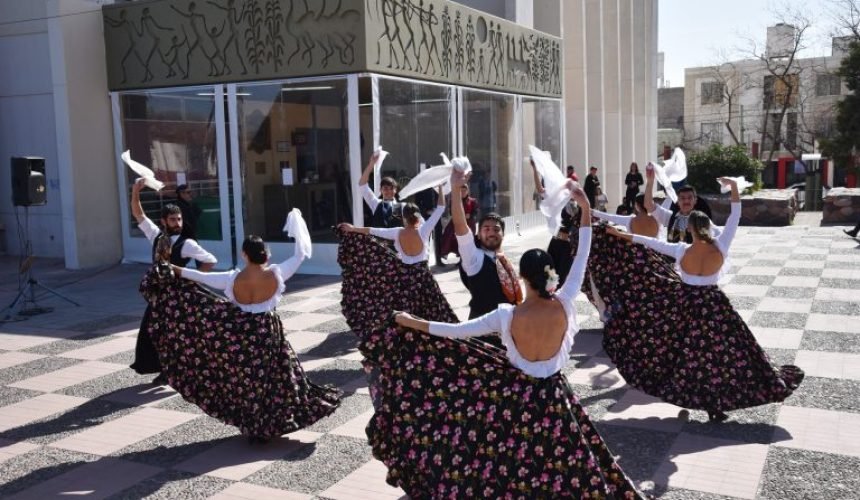 Ballet-Municipal-de-Guaymallen-768x513