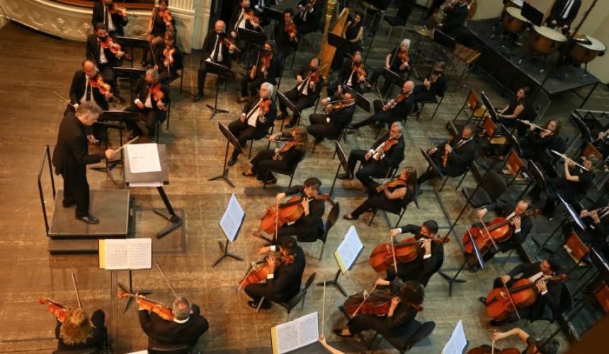 Orquesta-768x512